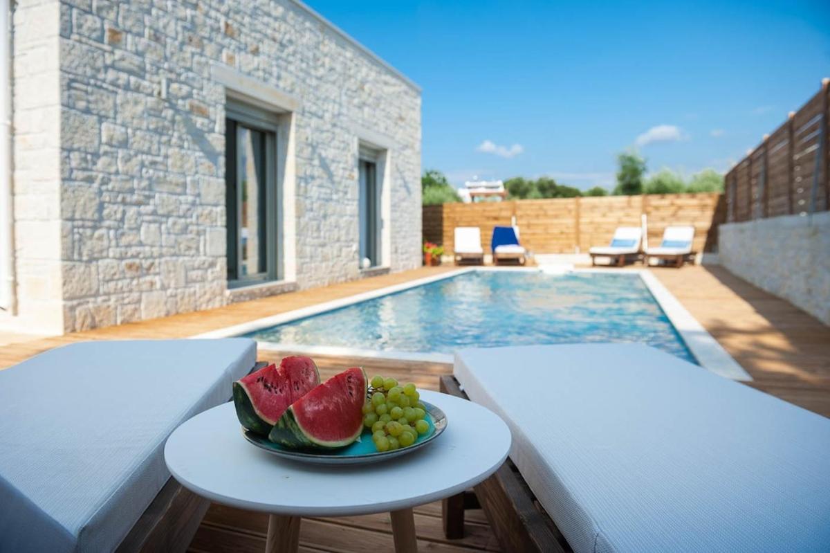 Villa Vera - With Private Heated Pool & Jacuzzi Pangalochori Exterior foto